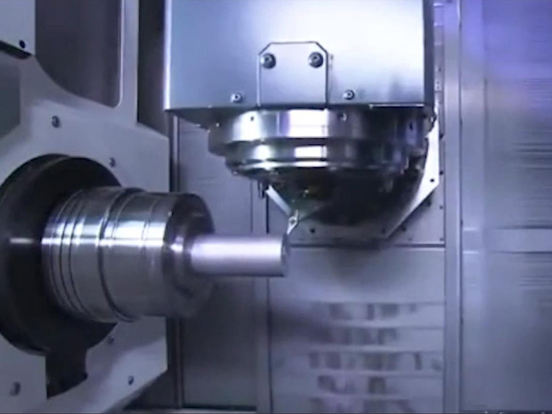 5-axis machine in manufacturing auto parts